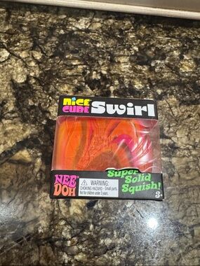 Needoh NWT Nice CUBE Swirl Orange and Pink